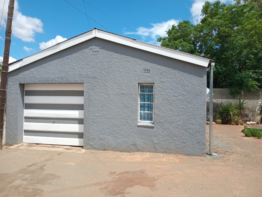 3 Bedroom Property for Sale in De Aar Northern Cape